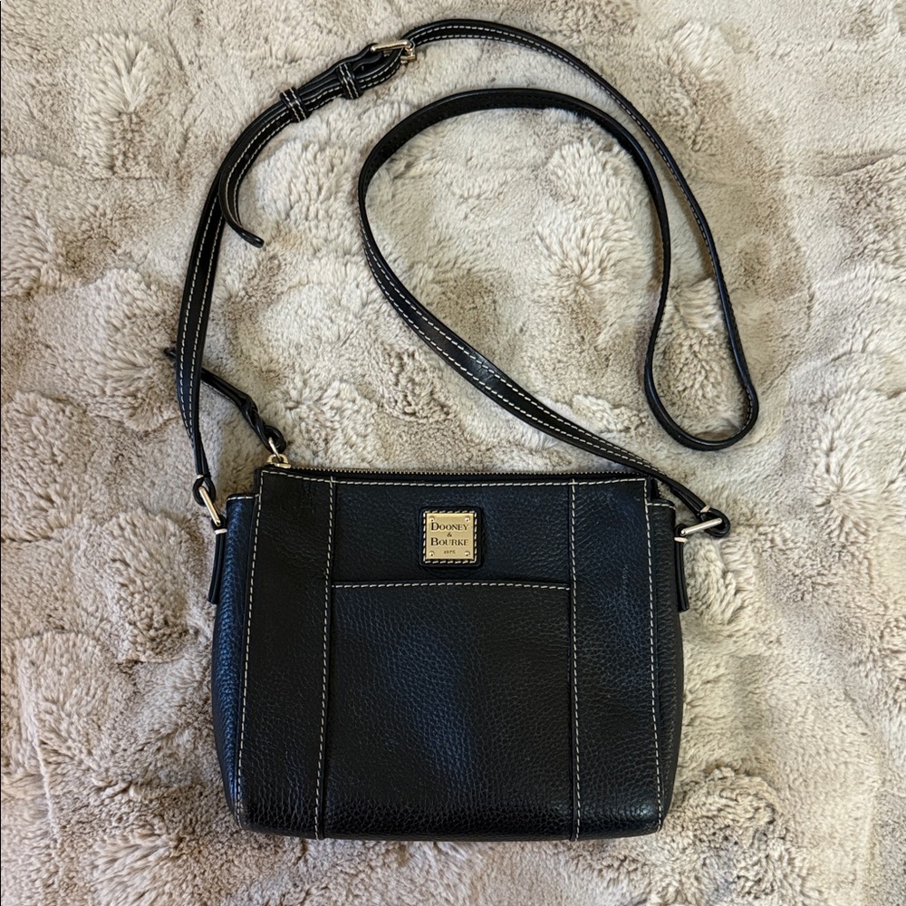 Dooney & Bourke Lexington Leather Crossbody Bag in Black